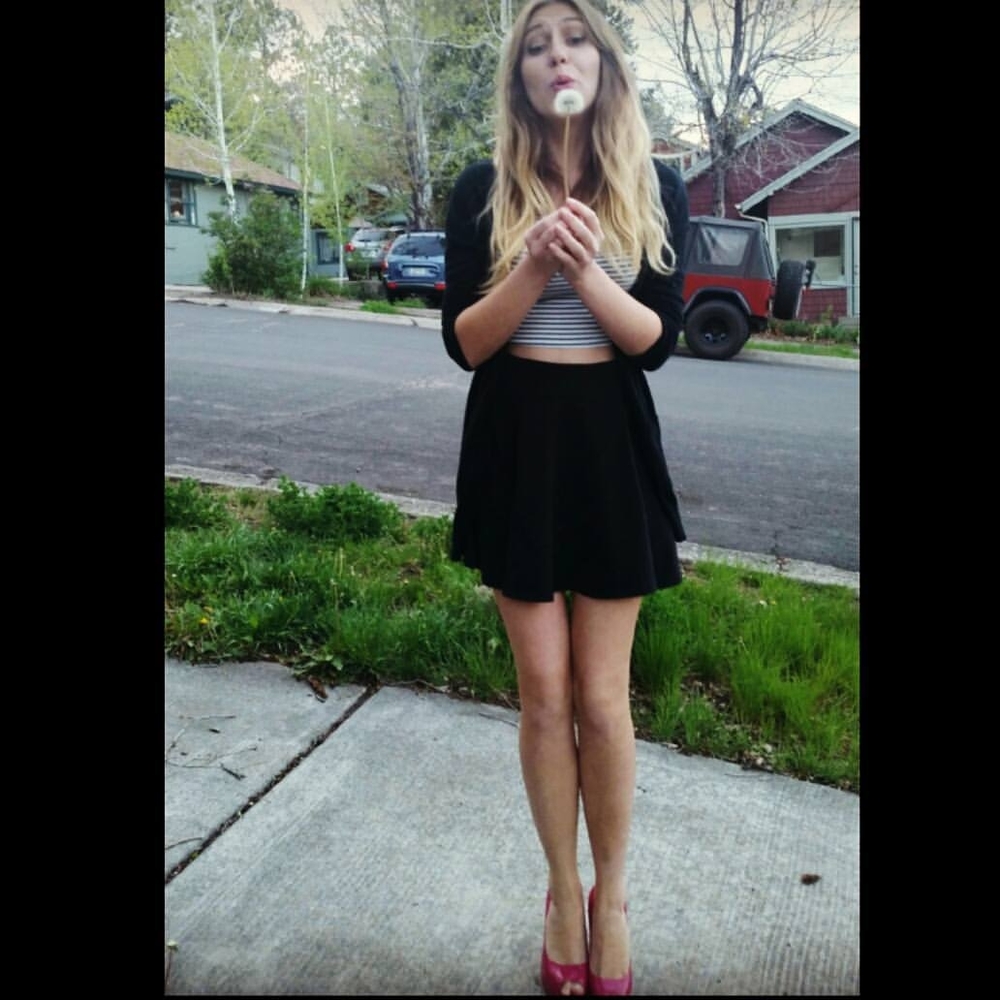 Meet your Posher, Caitlin